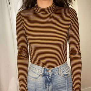 Striped long sleeve turtleneck